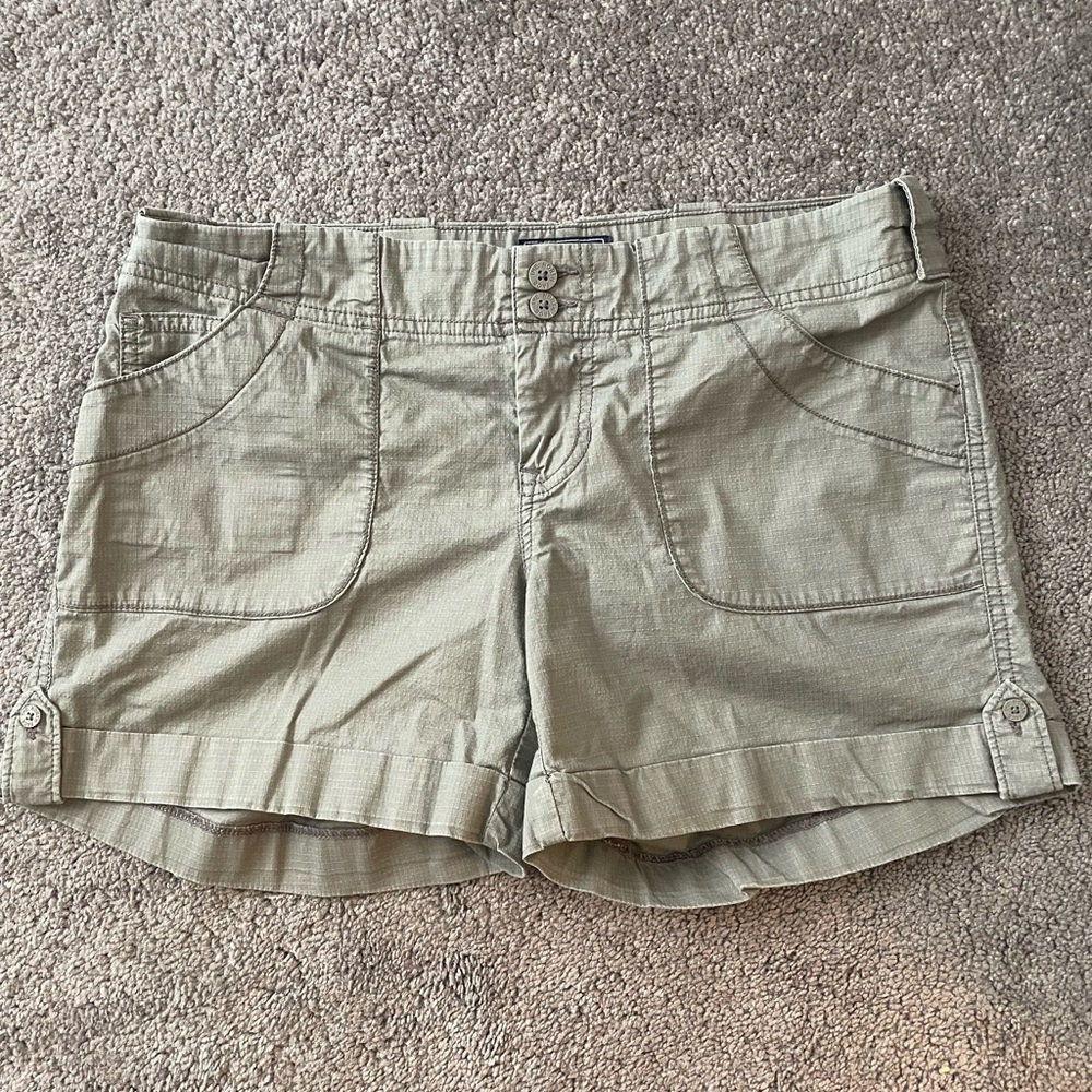 The North Face Gray Shorts Size 8